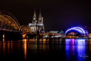 Kölner Dom bei Nacht